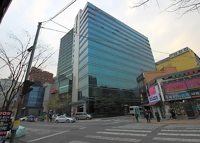 Tmark Myeongdong Hotel 3*